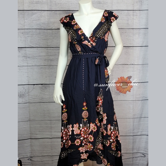 M LEFT!! [NEW] Ruffle Wrap Boho Dress - Picture 7 of 16